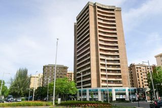 Miete Etagenwohnung in Avenida sancho el fuerte 71. Piso en alquiler para estudiantes