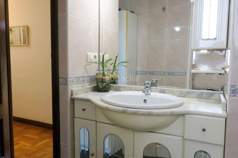 Foto 23c02045-1814-442e-8cd4-1044a9f8719b. Piso en calle san esteban 5 piso en venta en barañain. en Barañáin / Barañain