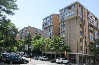 Lloguer Aparcament cotxe a Calle iñigo arista 21. Plaza de garaje en alquiler en iturrama excelente ubicación