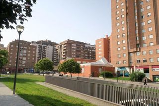 Appartamento in Calle luis morondo urra 2. Piso en venta en azpilagaña
