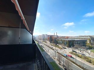 Pis  Gasteiz,avenida de