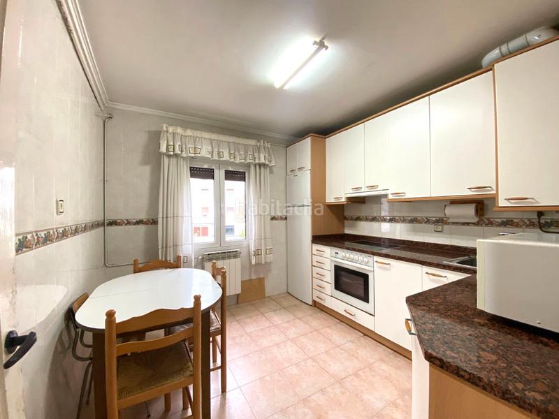 Foto e94269b5-6a32-4b79-b66f-927235b448ea. Appartamento con riscaldamento in Lovaina Vitoria - Gasteiz