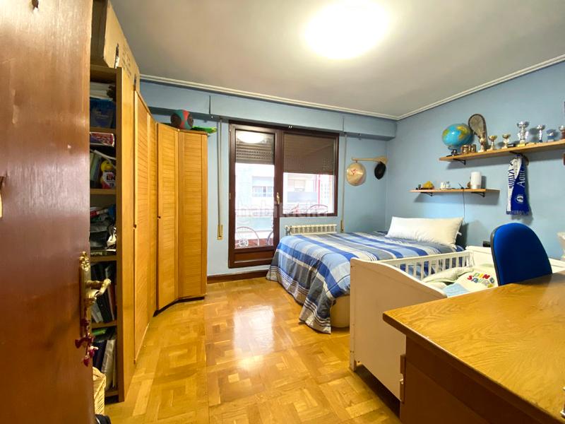 Foto 2e474fe4-d941-4e4c-8a4a-e182aaa19251. Etagenwohnung mit heizung in Ensanche Vitoria - Gasteiz