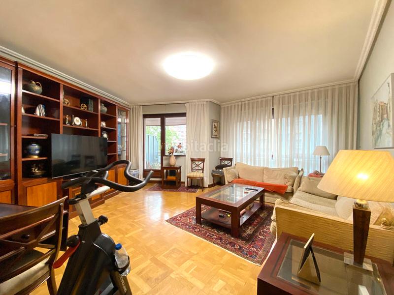 Foto 6d1253ed-78ca-4aed-86f8-d44e269c65f8. Etagenwohnung mit heizung in Ensanche Vitoria - Gasteiz