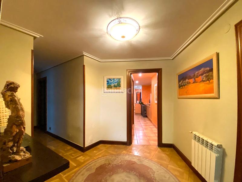Foto 7edaeb6a-7351-403f-8dc4-4c0a9da583b9. Etagenwohnung mit heizung in Ensanche Vitoria - Gasteiz