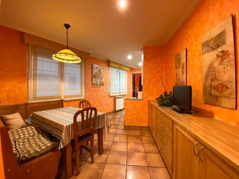 Foto fb1abbb9-d164-42e6-88e0-fa9524ef2e9f. Etagenwohnung mit heizung in Ensanche Vitoria - Gasteiz