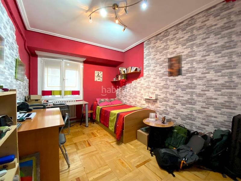 Foto f69eebab-a014-42a5-b022-4f005e9c2463. Appartement avec chauffage dans El Pilar Vitoria - Gasteiz