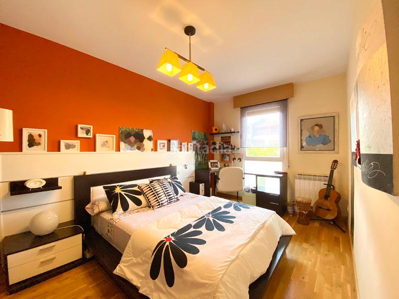 Foto 1e94451c-b65e-49fe-b02b-1b64b67ad500. House with heating parking in Crucero - Aquende Miranda de Ebro