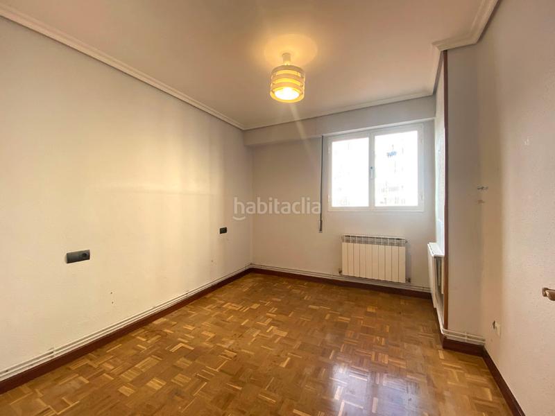 Foto 0d7dd171-1798-4212-b042-0c1165d8bed0. Piso en El Anglo Vitoria - Gasteiz