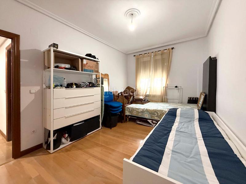 Foto a082eaf5-27c2-4c8d-a86c-e573cd6ba129. Appartamento con riscaldamento parcheggio in Coronación Vitoria - Gasteiz