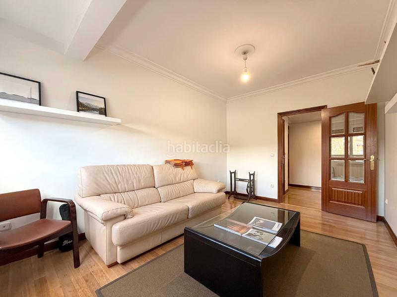 Foto 2099c542-90a6-46ab-9744-d4bafa98bb79. Flat with heating parking in Coronación Vitoria - Gasteiz
