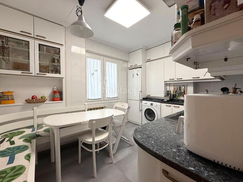Foto 0123be57-7e73-4267-ac92-644c24d68abf. Flat with heating in Coronación Vitoria - Gasteiz