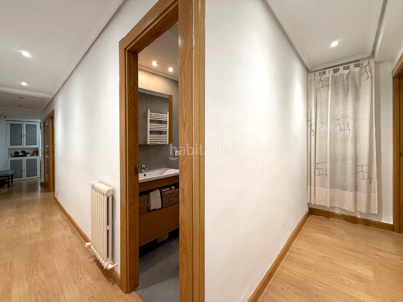 Foto 56094813-a90d-49e5-b93f-ff2bcf4af47c. Piso en Coronación Vitoria - Gasteiz