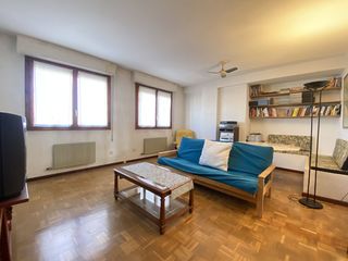 Etagenwohnung  Fco.j.land?buru