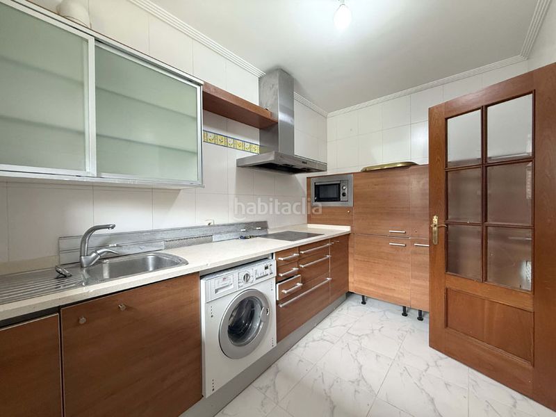 Foto f123929c-ce9d-4f48-83dc-05aaf981a1c9. Casa amb calefacció aparcament a Legutiano