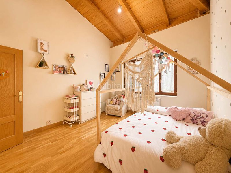 Foto 57a59e3a-4fd5-4069-ba58-d0016357bbb3. Casa amb calefacció a Abetxuko Vitoria - Gasteiz