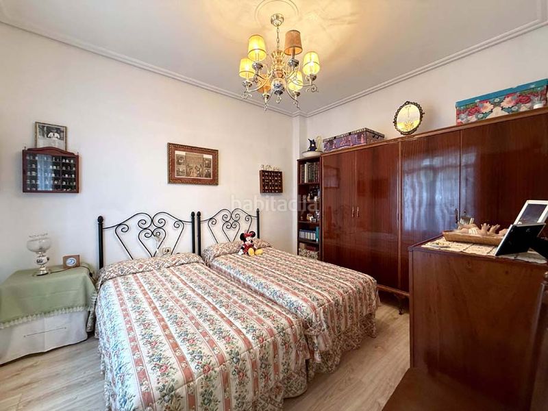 Foto a17635af-3f92-4b2b-8f9c-8d38b2ee1aa0. Casa amb calefacció a Judimendi Vitoria - Gasteiz