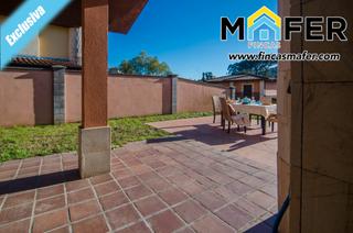 Casa a Barrio la maza 5. Chalet independiente en treto