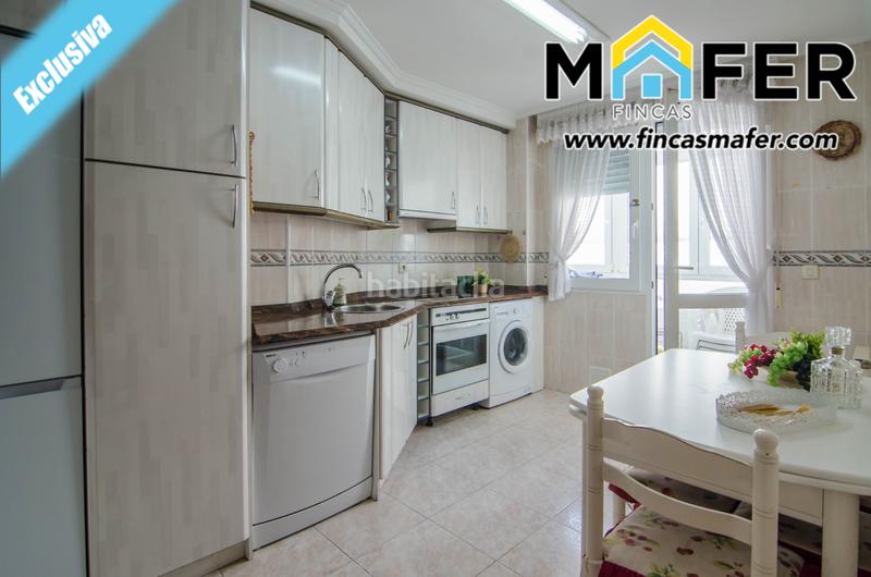 Foto 0f74cb15-3524-4413-98e9-c328e0a084a2. Dúplex a calle garelly de la cámara 9 a Centro Laredo