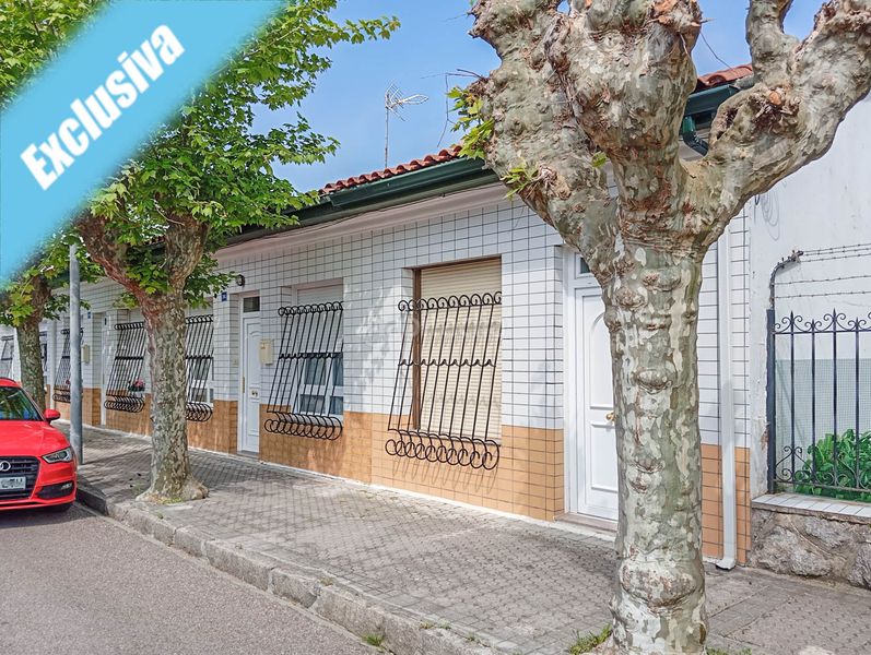 Foto 102892fb-168f-44cd-9a7e-0f6f217cb631. Casa adossada amb calefacció a Carlos V Laredo