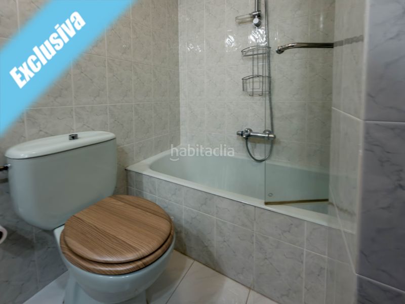 Foto 2beb72bd-c043-40a0-a557-fbe338606e96. Pis a calle emperador 5 a Centro Laredo