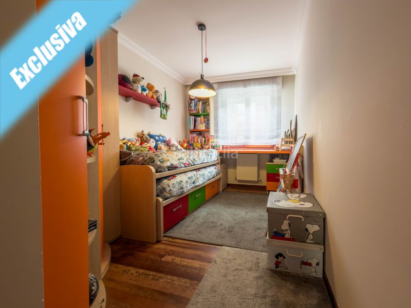 Foto 53b4b17d-2125-407d-8bb8-b8bb6a17c6ce. Pis a calle emperador 5 a Centro Laredo