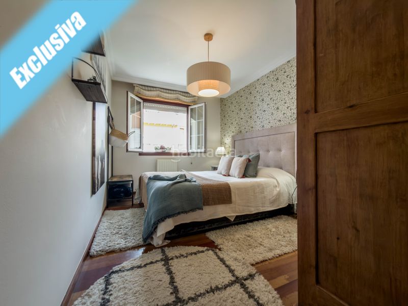 Foto 543a96a9-1c79-4e9e-96f3-60a486e2e169. Pis a calle emperador 5 a Centro Laredo