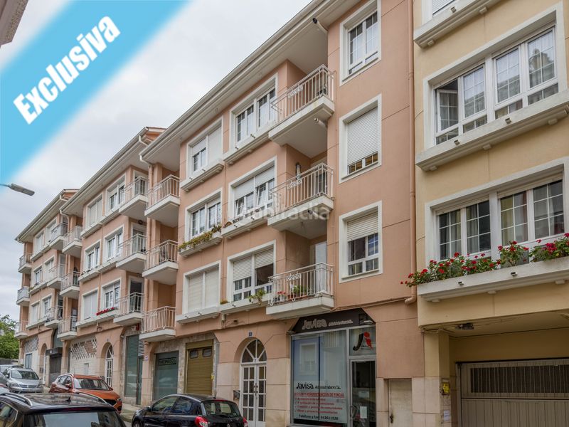 Foto fc6023aa-711f-4c5f-86f5-b0642559e1a4. Pis a calle emperador 5 a Centro Laredo