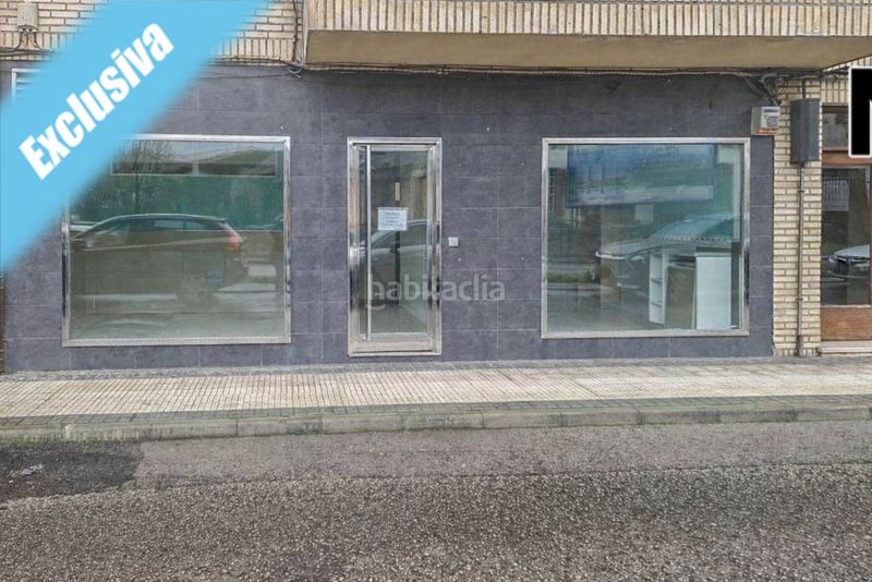 Foto b5b2df40-b824-4956-86d9-ed20a557d6ad. Local comercial en calle el pelegrín 35 local en calle el pelegrín 35, en Laredo