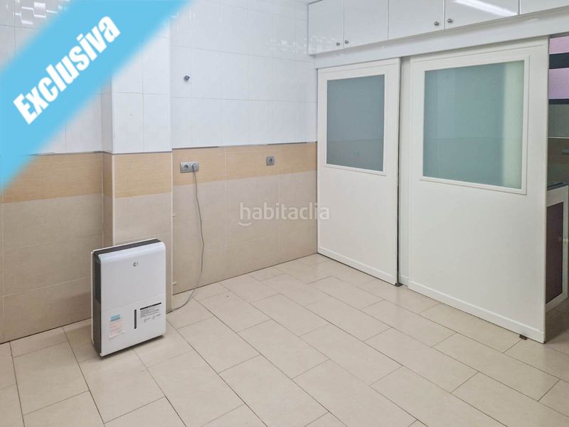 Foto cb94f89b-7673-44d4-868d-4e18a9ef5f67. Local comercial en calle el pelegrín 35 local en calle el pelegrín 35, en Laredo