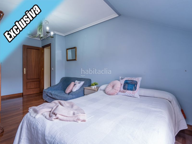 Foto 04d9dd66-eb6b-4579-918a-3171a5b283a0. Dúplex amb calefacció a Santoña