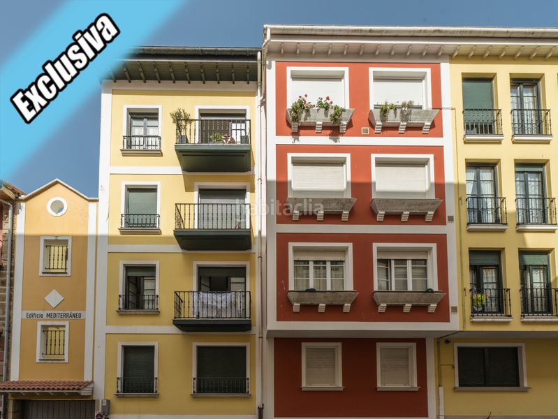 Foto 2ddd4acf-43d5-4baf-8a4c-5eafed00b2a2. Dúplex a calle emperador 1 a Centro Laredo