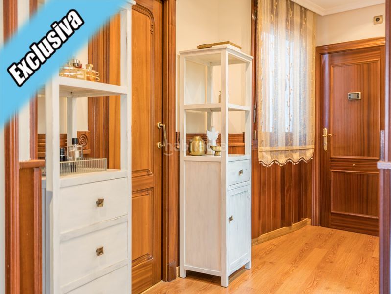 Foto 7bd25886-5a87-44b5-b8ad-f63147d92efb. Dúplex a calle emperador 1 a Centro Laredo
