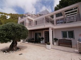 Chalet en Altea Hills. Se vende villa de lujo en altea con vistas al mar.