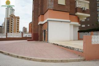 Alquiler Local Comercial en Juzgados - Plaza de Toros. Local comercial con terraza benidorm
