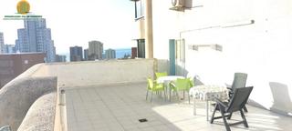 Àtic a Levante Alto. Ático con vistas panorámicas a en benidorm