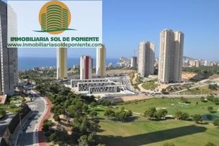 Apartament a Via Parque. Apartamento con vistas al mar garaje y trastero benidorm!!