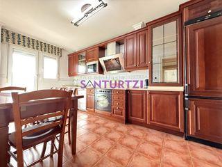 Duplex in Kabiezes. Dúplex exclusivo con gran terraza y espectaculares vistas panorá