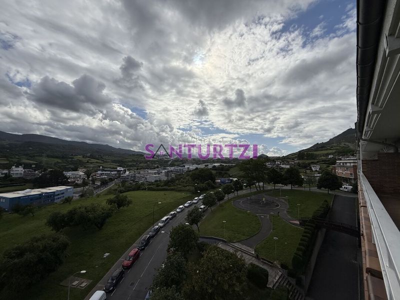 Foto a572c7e3-8f1b-4cad-8cc9-f903fd7ca798. Dúplex amb calefacció aparcament a Kabiezes Santurtzi