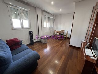 Flat in Muskiz. Se vende piso en el barrio san juan