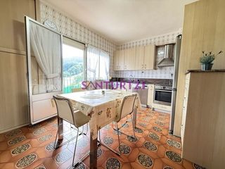 Pis a Sopuerta. Exclusiva vivienda exterior con garaje y vistas panorámicas en s