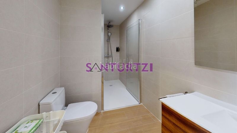 Foto a03930ca-b32f-4b26-8d49-ee1aef75ce43. Pis amb calefacció aparcament a Kabiezes Santurtzi