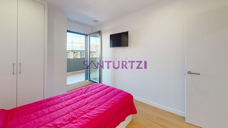 Foto db7bd6da-8283-40bb-9cda-8b44d0e55ff8. Pis amb calefacció aparcament a Kabiezes Santurtzi