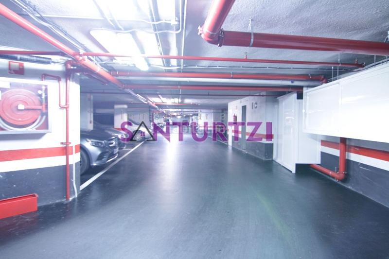 Foto c8d18943-40b0-46f3-9e0f-679e951f3b46. Posto auto in Buenavista Portugalete