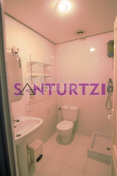 Foto 12ab07f7-c2dd-47ae-8cf6-cceaf00a1612. Location local commercial dans Centro Santurtzi