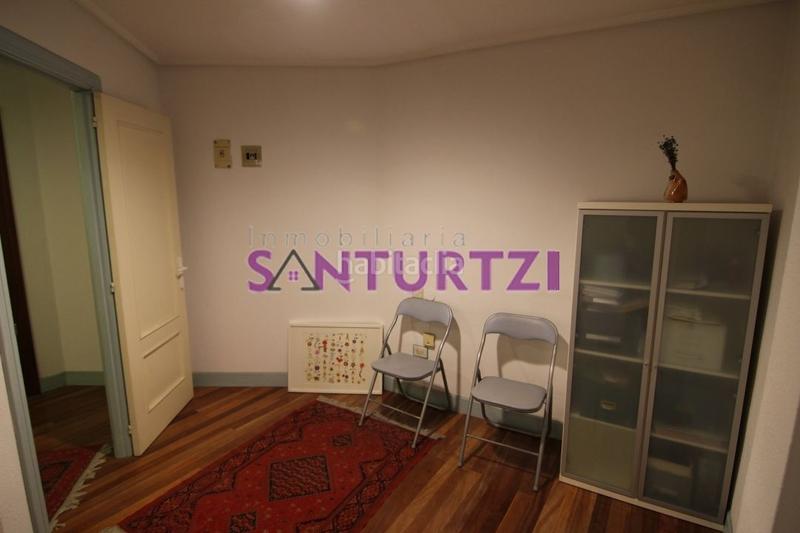 Foto b1ffdd20-7ef9-468d-8647-8cf570ded554. Location local commercial dans Centro Santurtzi