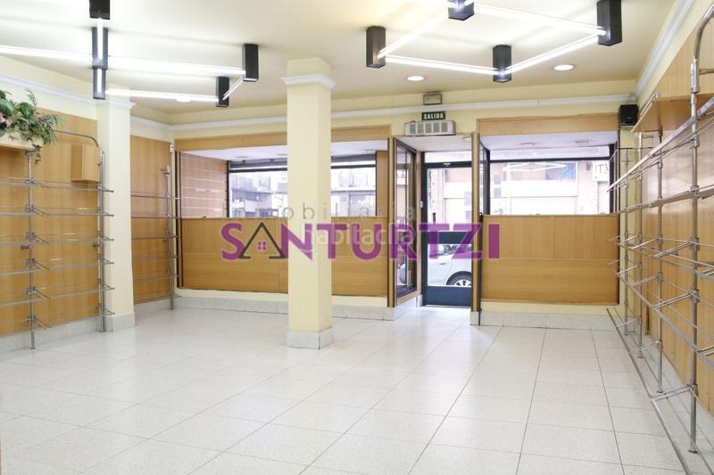 Foto 1f7a2ec8-4459-4af7-ab6a-12dc5ed785f9. Alquiler local comercial  en Mamariga, 218 m2 con escaparate de 6 metros en Santurtzi