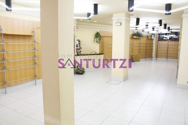 Foto 1a8142c9-d7ad-42c0-b477-8178d4fef5af. Location local commercial dans Mamariga Santurtzi