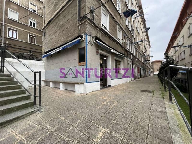 Foto 33d58c59-a197-43bc-a79b-6154f5ddf849. Local comercial bar en venta en el barrio san juan en Santurtzi