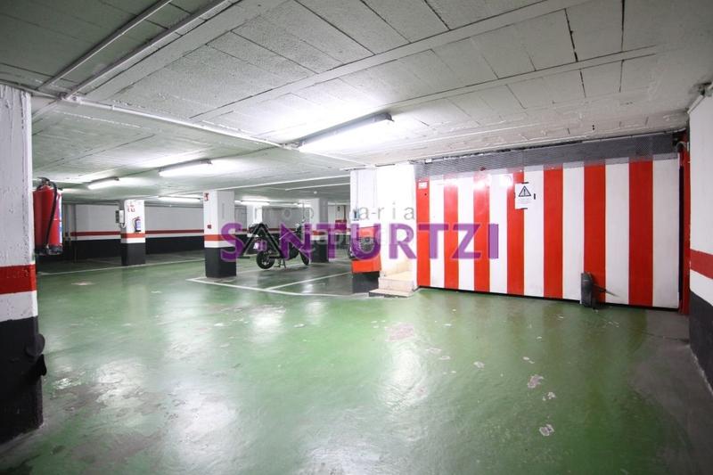 Foto b1d4491d-7863-47de-ace5-29612b64ea5f. Posto auto in Centro Santurtzi